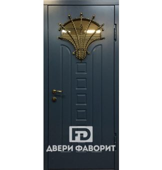 дверь металлическая с терморазрывом и фигурной стеклянной вставкой с защитой в виде ковки