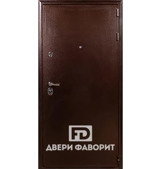 Парадная дверь в квартиру с трехконтурным уплотнителем