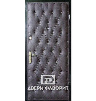 Недорогая дверь в квартиру с винилискожей темного цвета