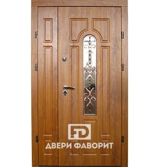 Дверь парадная с арочным стеклом и ковкой