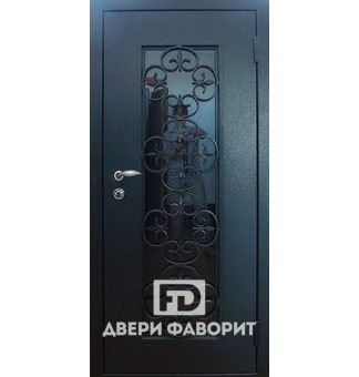 Металлическая уличная дверь с ковкой