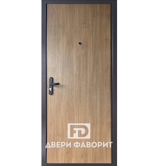 Металлическая недорогая дверь